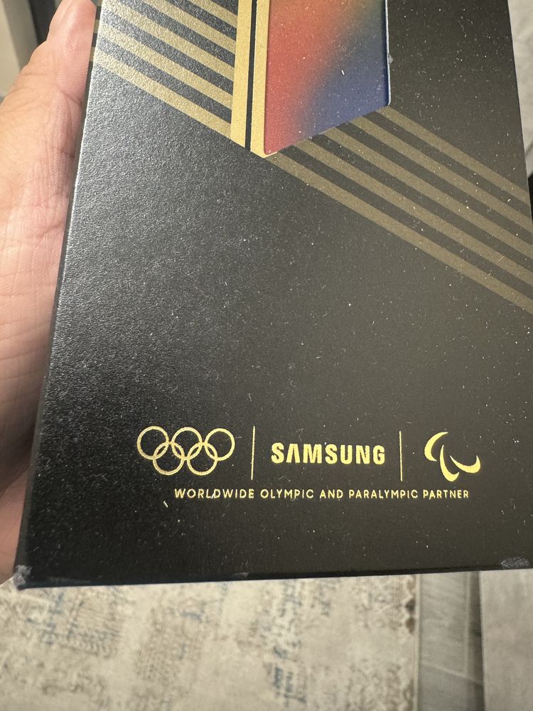 Samsung Galaxy Z Flip 6,512 gb