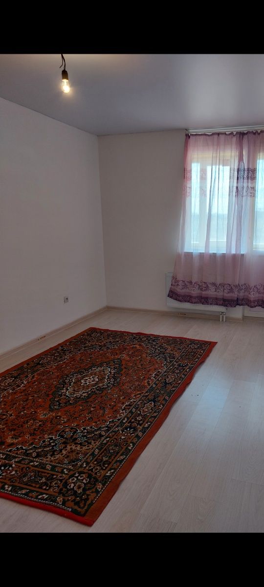 Продам ковры разные