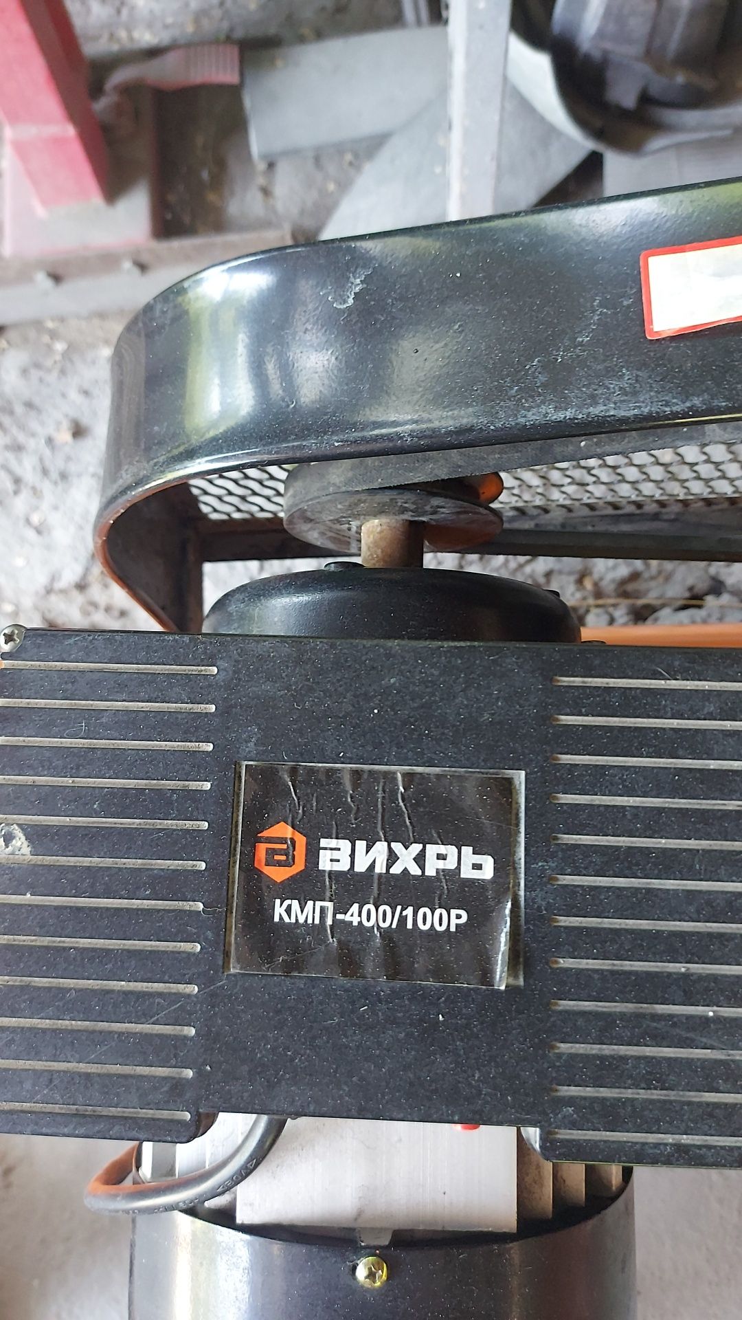 Компрессор почти новый