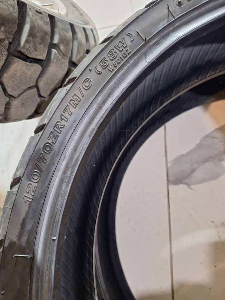Продам мотошины Bridgestone