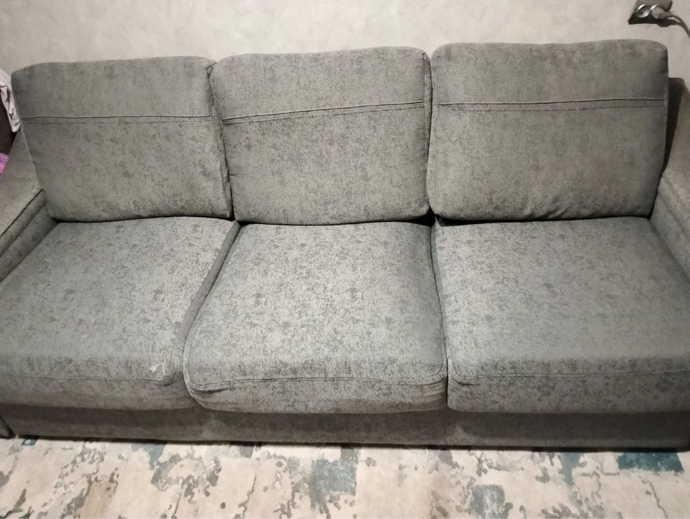 продам диван б/уч