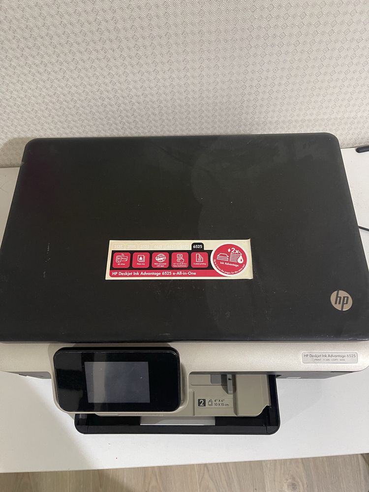 HP 6525 принтер в хорошем состояний,без картриджа