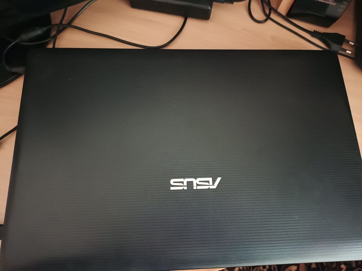 Продам ноутбук Asus x75v