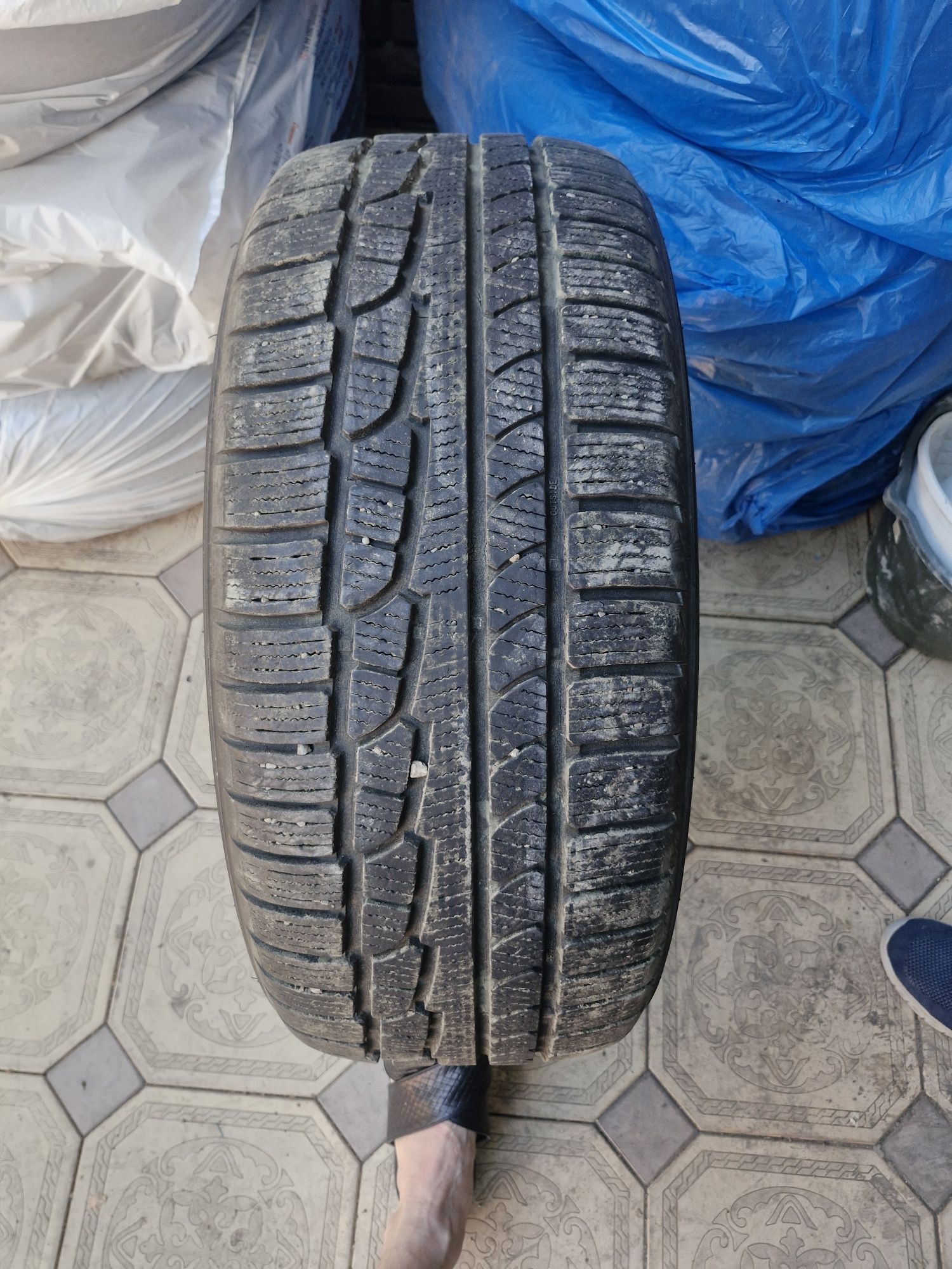 Шины комплект зимние Nokian