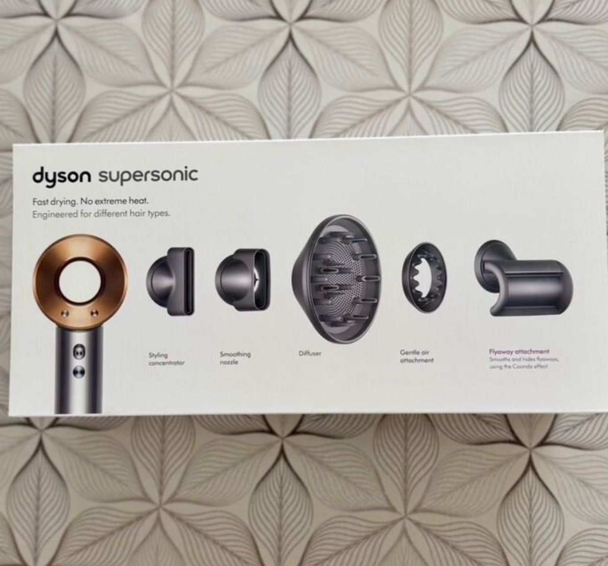 Продам Новый Dyson Styler Air в цвете Nickel Iron