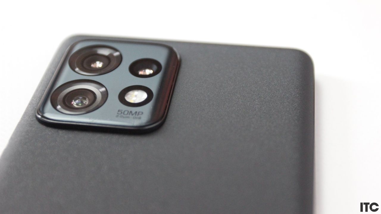Продам, премиум смартфон Motorola Edge 40 Pro – Snapdragon 8 gen 2.