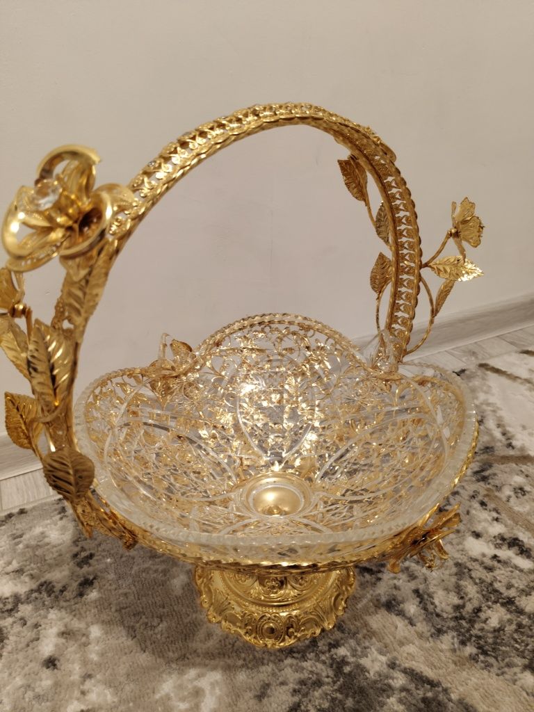 Фруктница с коробкой