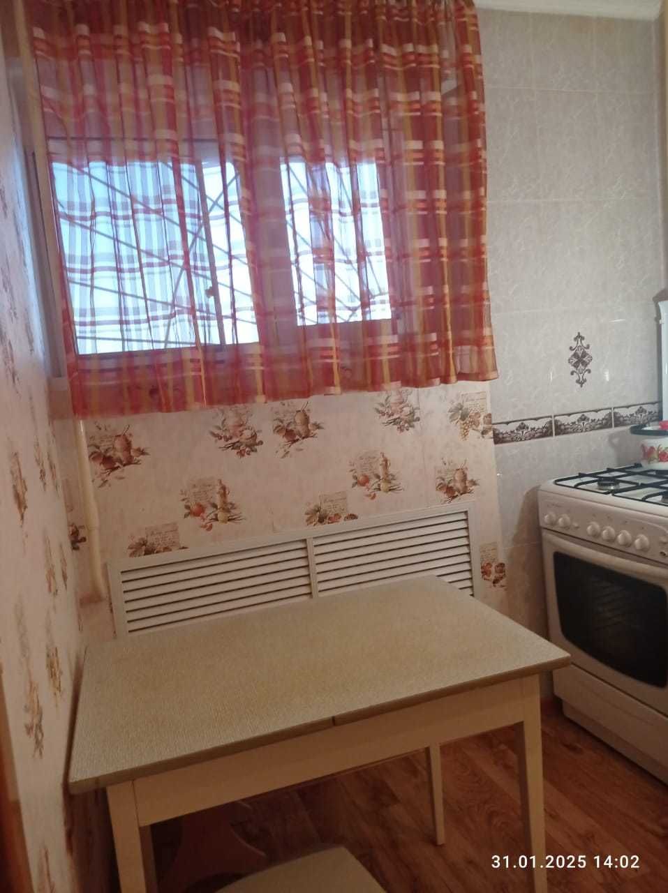 на длительный срок 2-к.кв 11мкр-32