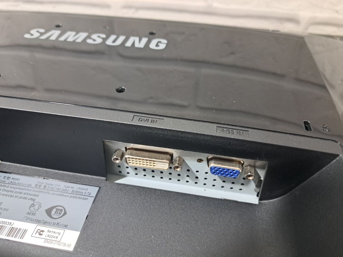Продам монитор SAMSUNG P2250 (22" идеал)