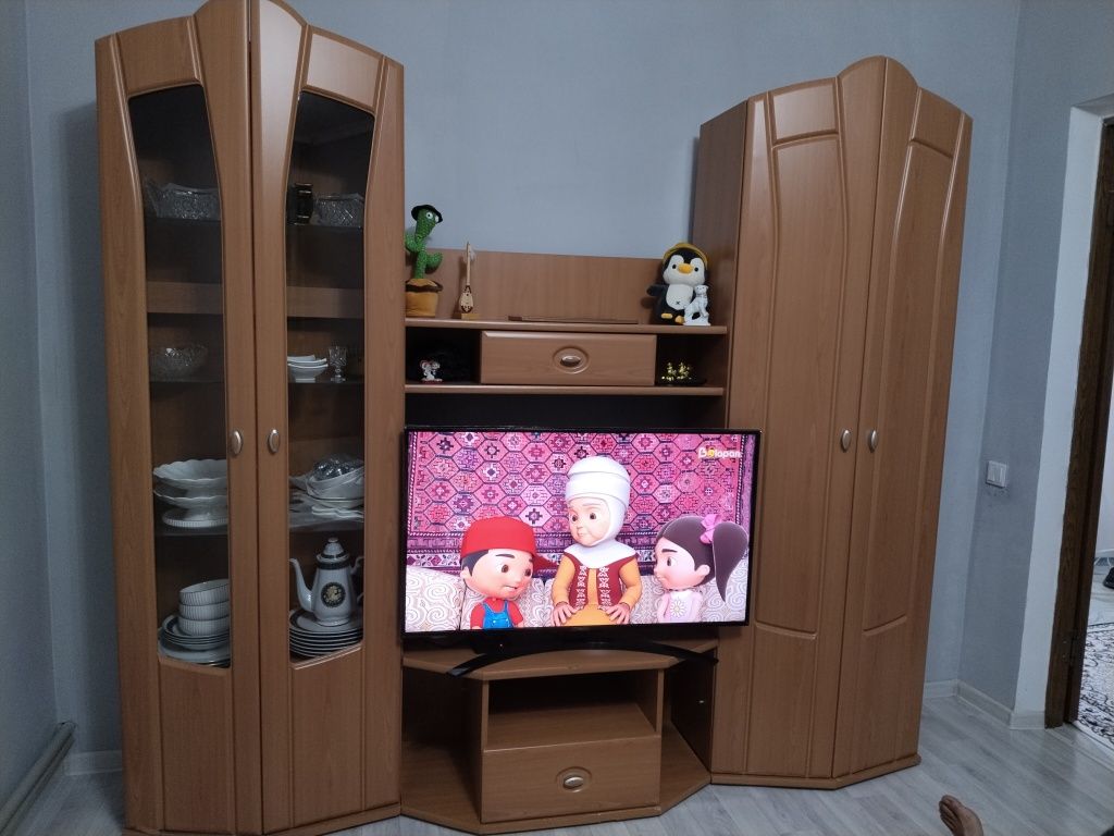 Стенка  продается