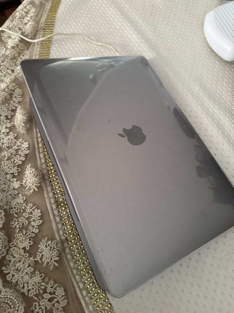 macbook m1 2020 myd92