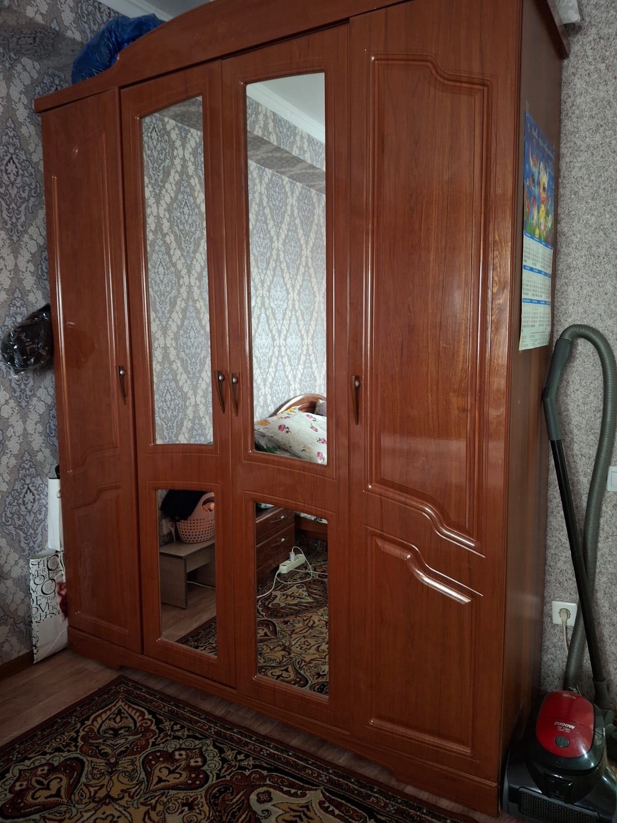 Спальный гарнитур