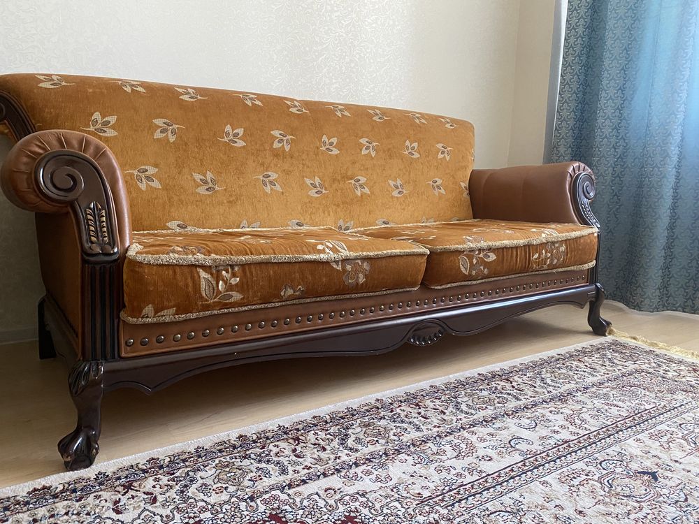 Диван в комплекте Bellona