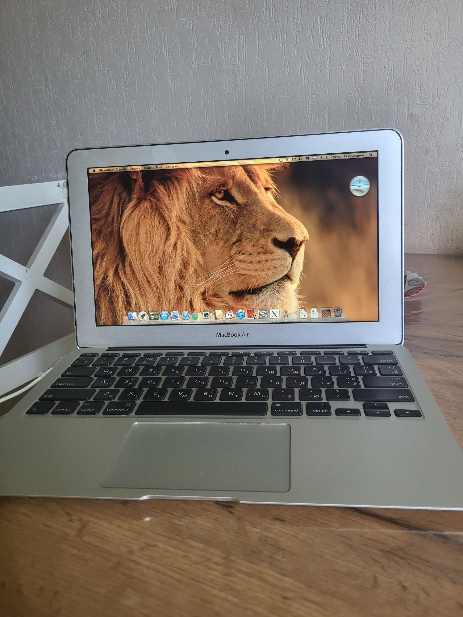 Продам Mac book pro