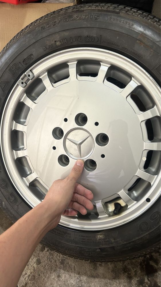 Мерседес 124 диск с покрышкой 1 штук R15/60/205