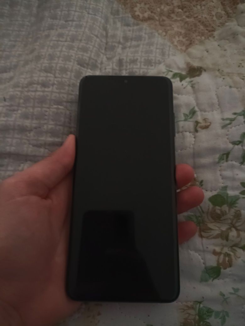 Продаю Samsung galaxy s20 ultra