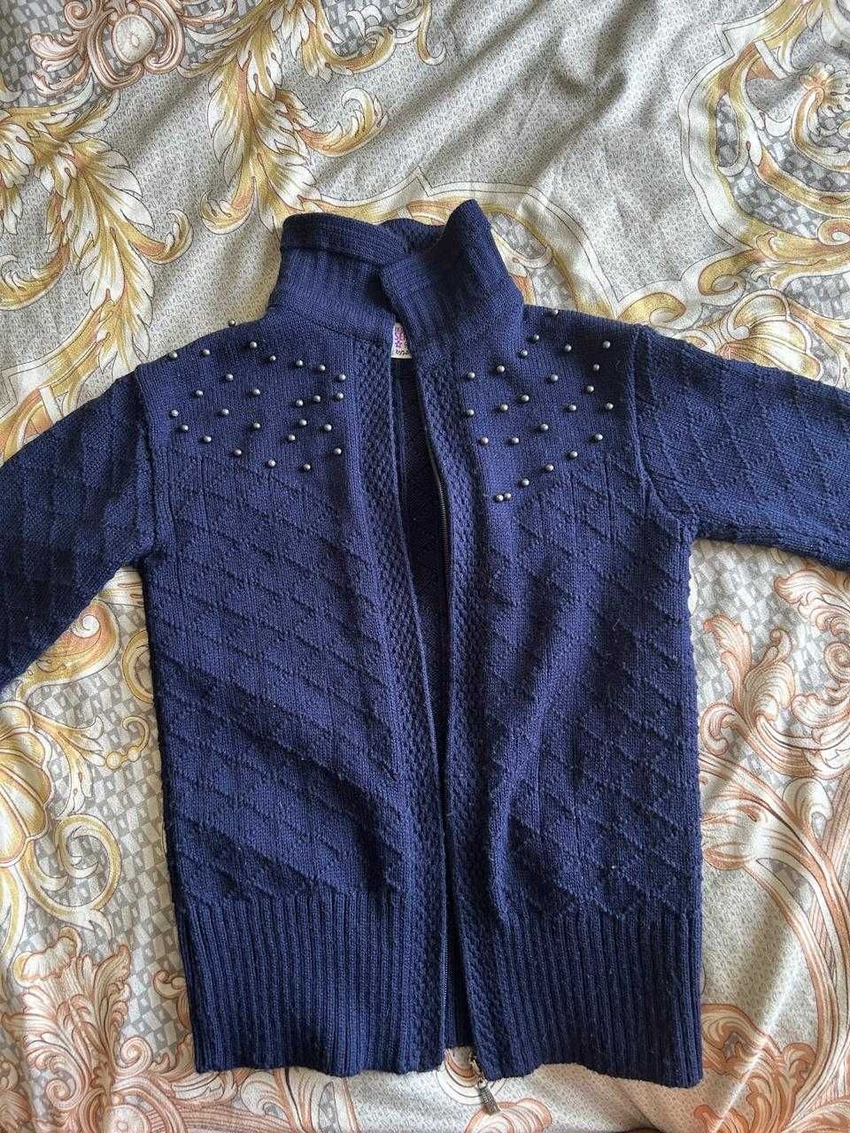 Продам кофта школьная