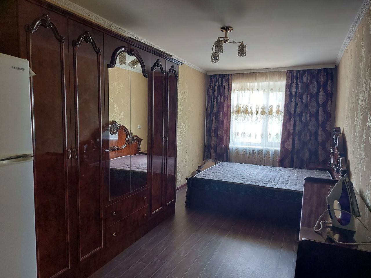 Продается 3-х комнатная квартира в районе Запада