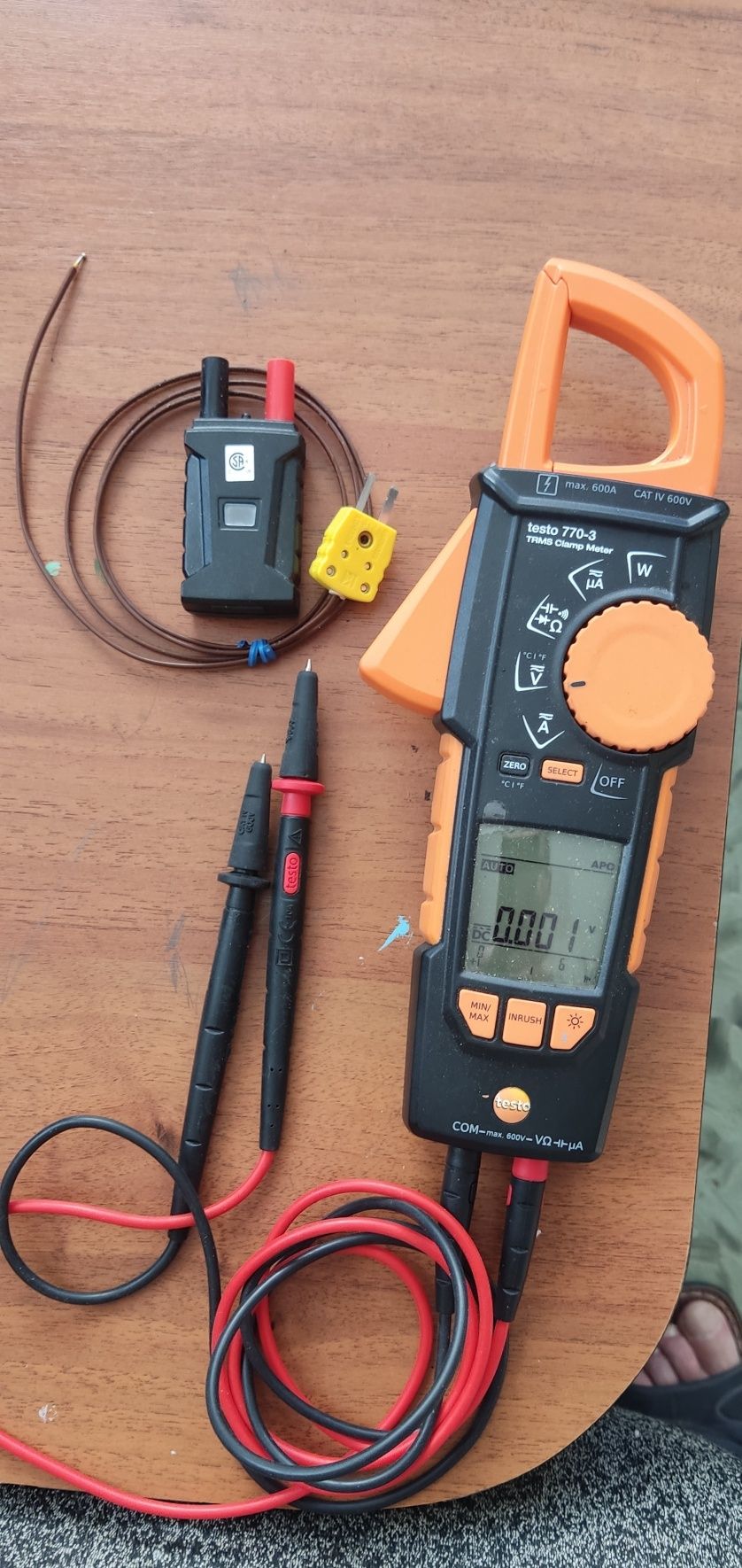 Продам клещи Testo 770-3