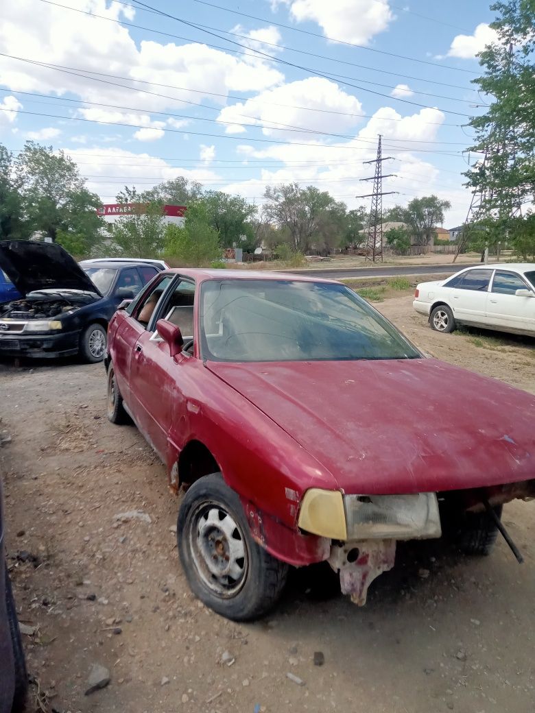 Ауди 80 на запчасти