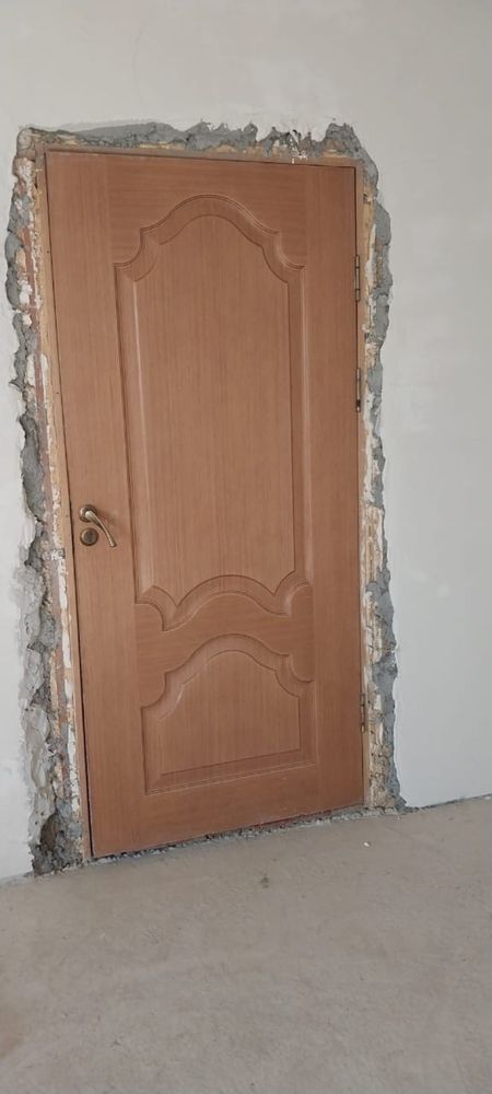 Продаются  двери