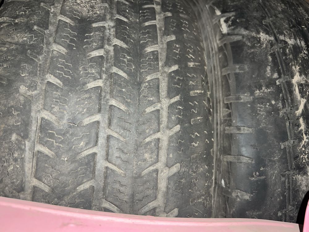 Продам шины 235/65/16c