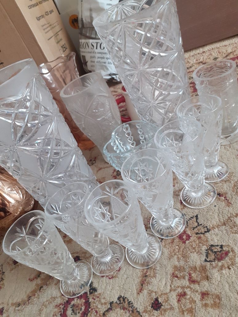 Срочно вазы фужеры чайнички