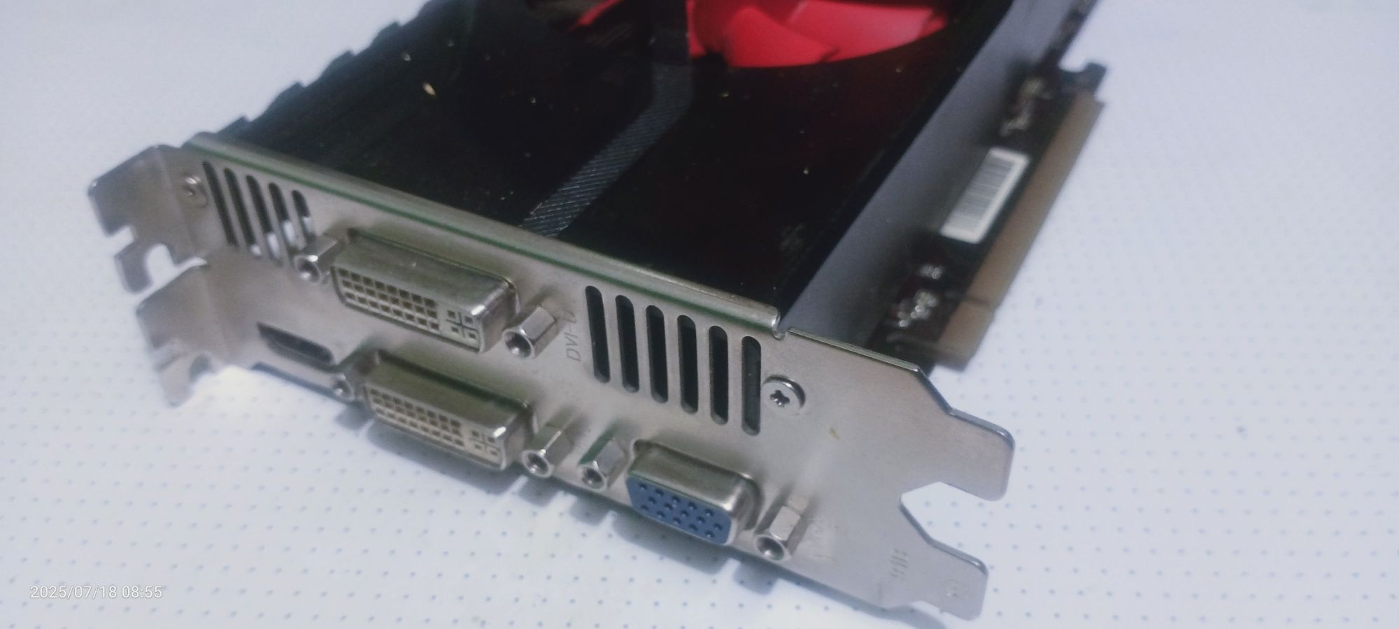 Видеокарта GTX 560 Ti