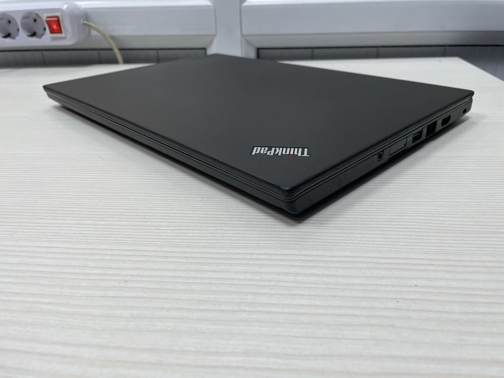 Lenovo ThinkPad Core i5-6th ОЗУ 8gb SSD 256gb мощный легкий ноутбук