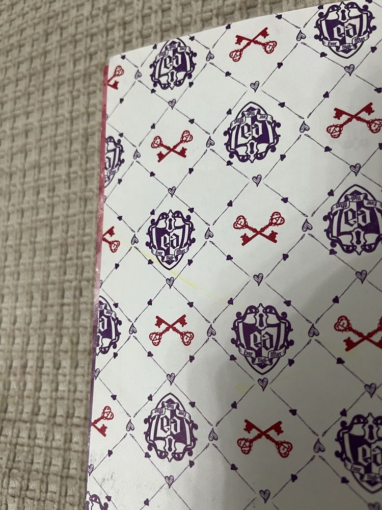 Книга Ever After High