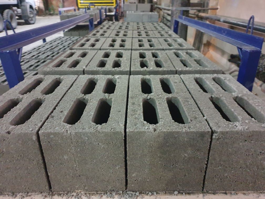 Рассрочка каспий. Пескоблок лучшее качество 350 тг. Пр