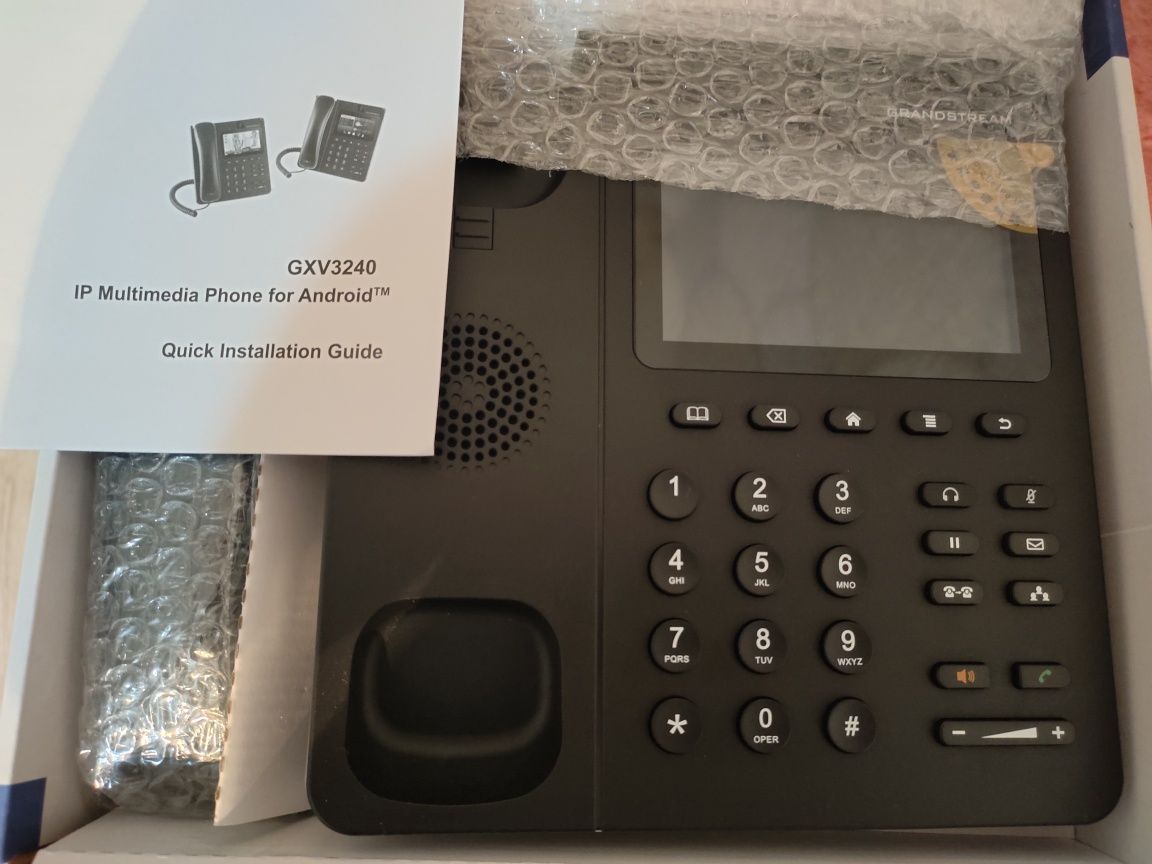 продаю IP Телефон Grandstream GXV3240