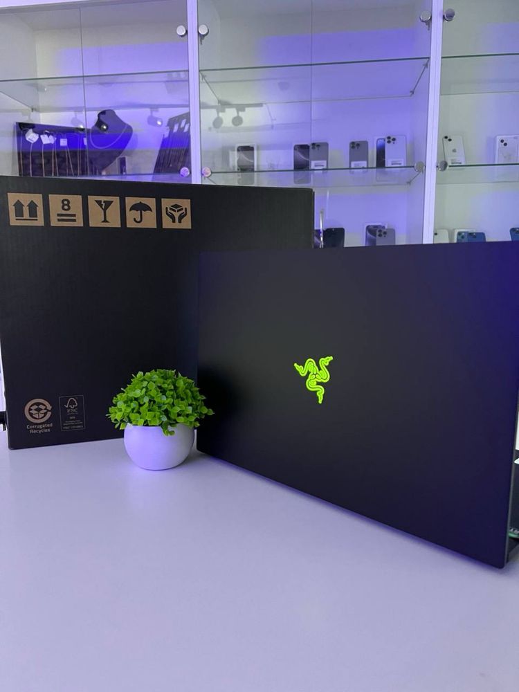 Razer 17-12 Ram 32 Gb SSD 1 Tb Rtx 3060