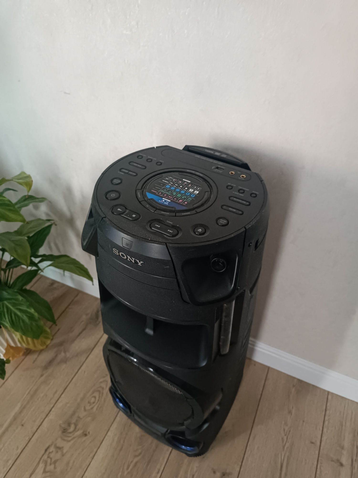 Продам Музыкальный центр Sony MHC43D