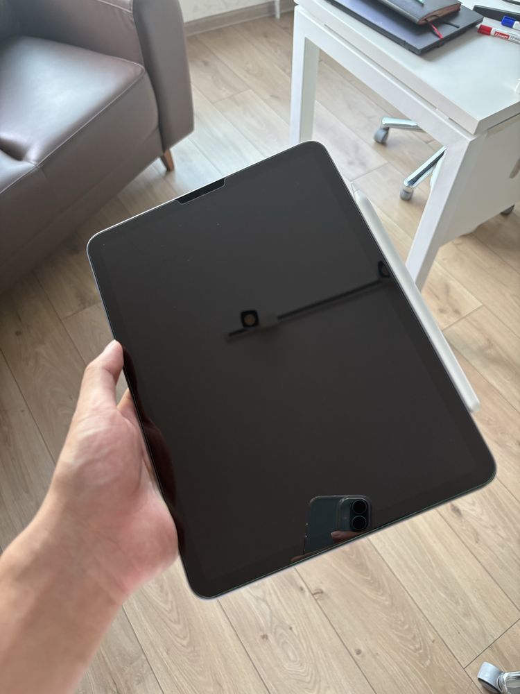 iPad Air 5 256gb и Aplle pencil 2