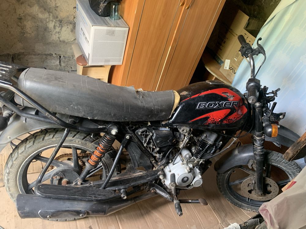 Продам мотоцикл Bajaj boxer 150X