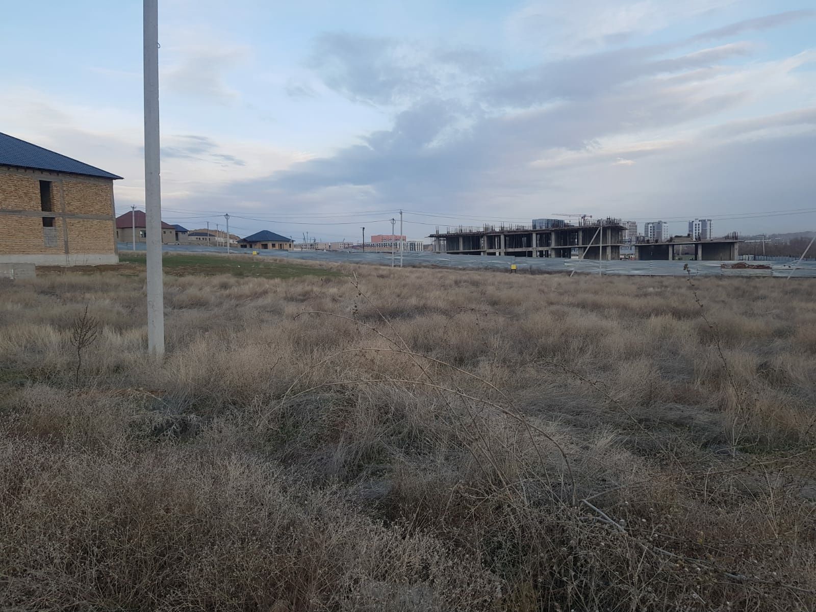 Продам землю в районе Асар 2
