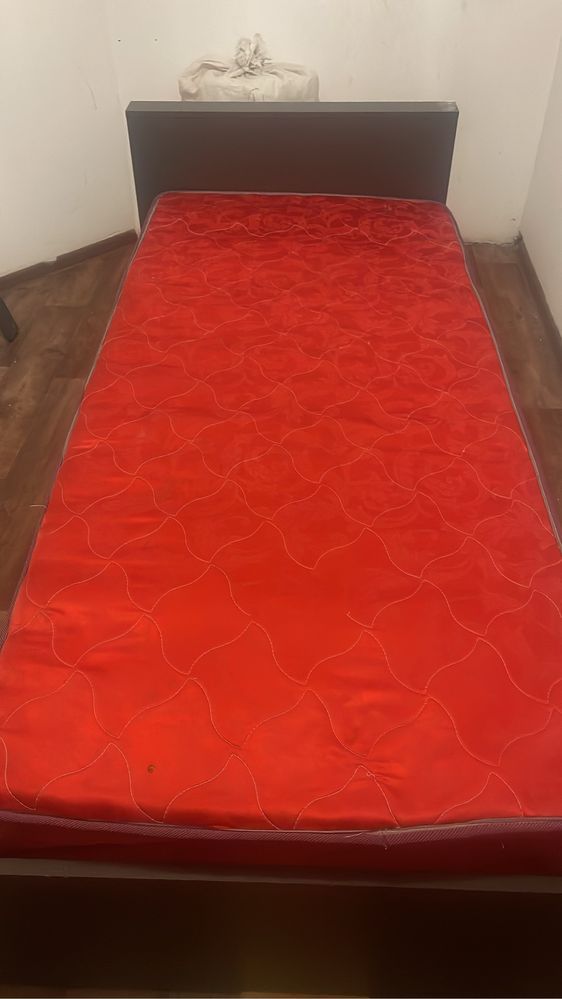 Кроват б/у 15000