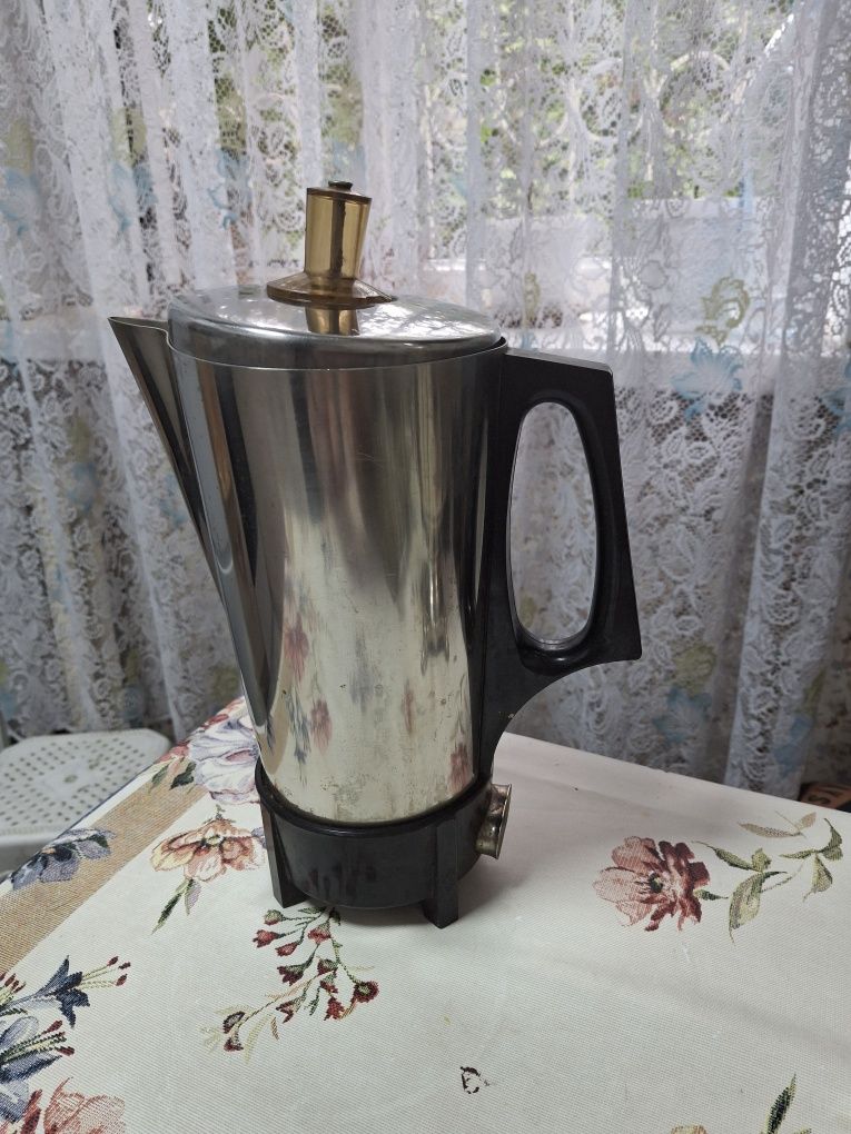 Продам кофеварка гейзерная
