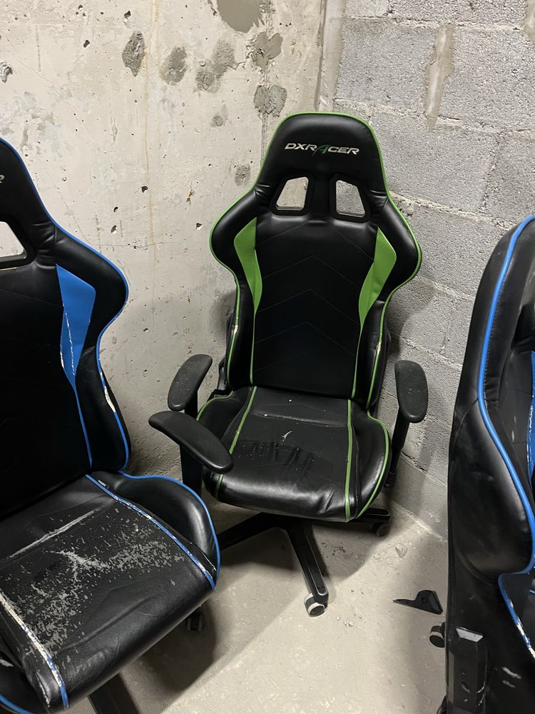 Игровое кресло DXRACER