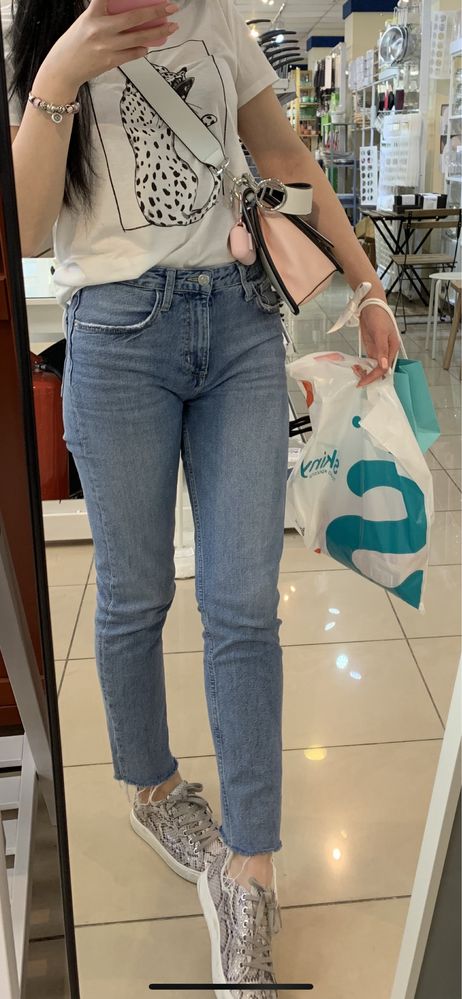 Джинсы Zara