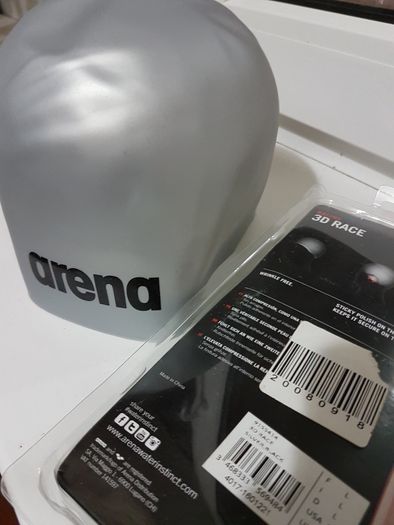 Стартовая плавательная шапочка "Arena 3D Race"