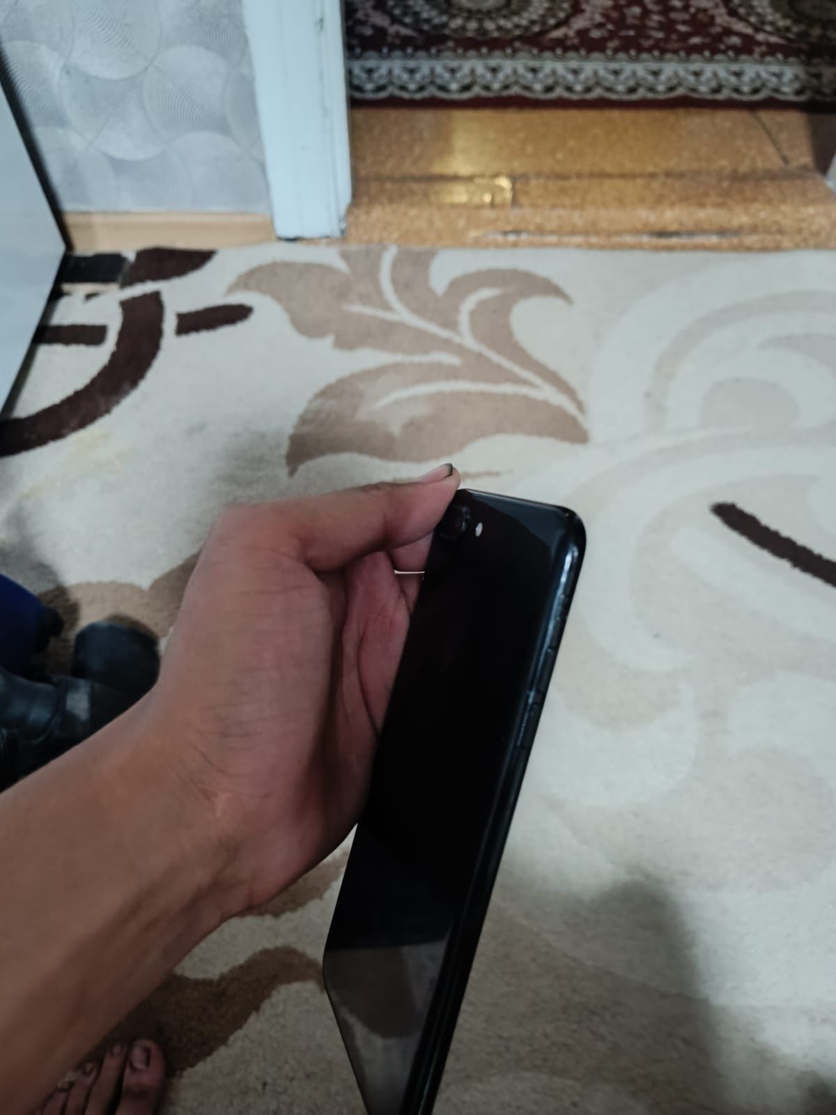 Iphone 7 plus  с каробкой.