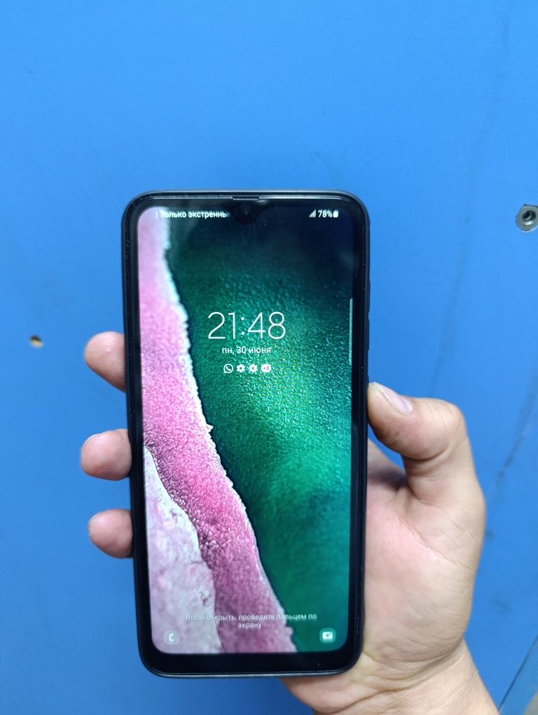Samsung A70 продам