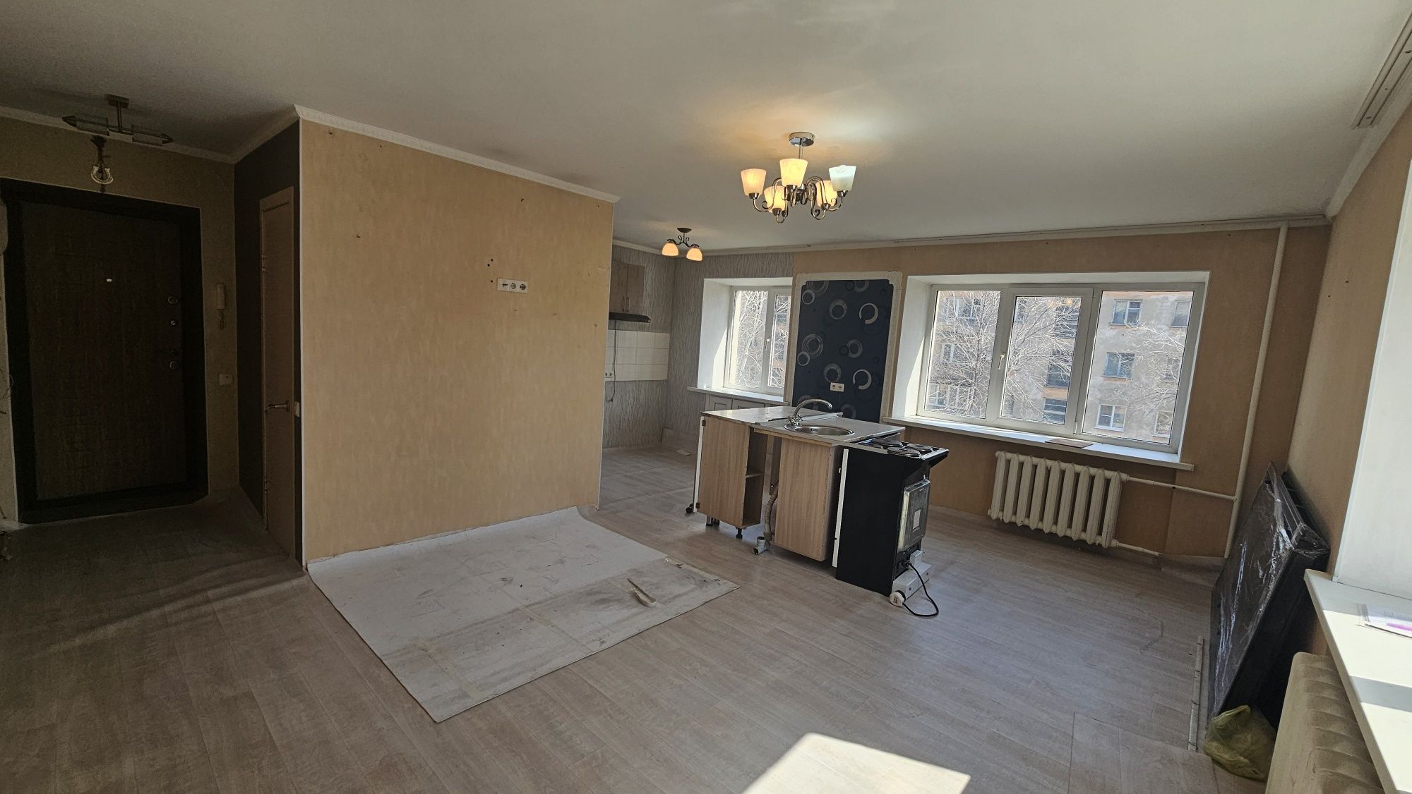 Продам 1,5-комнатную квартиру