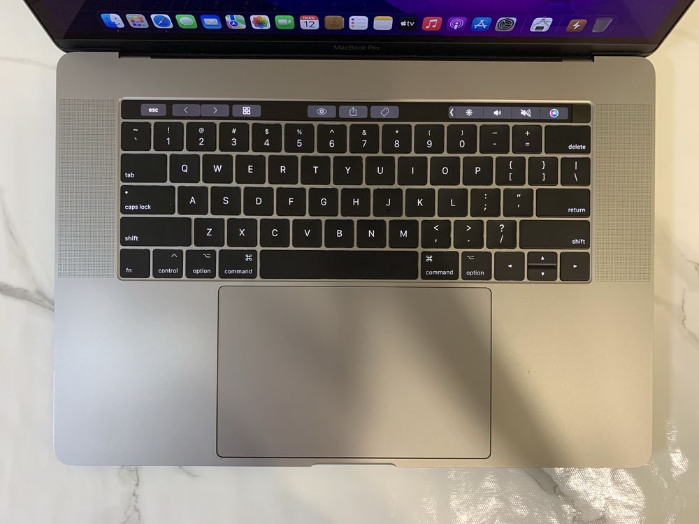 Большой MacBook Pro 15 2016. i7. 16gb. 250gb. Есть рассрочка.
