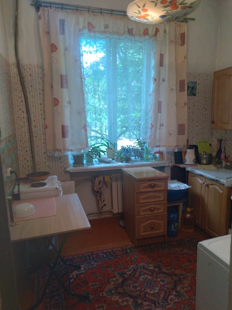 Продам в 3х комн.кв. 2е комнаты в н.Согре.