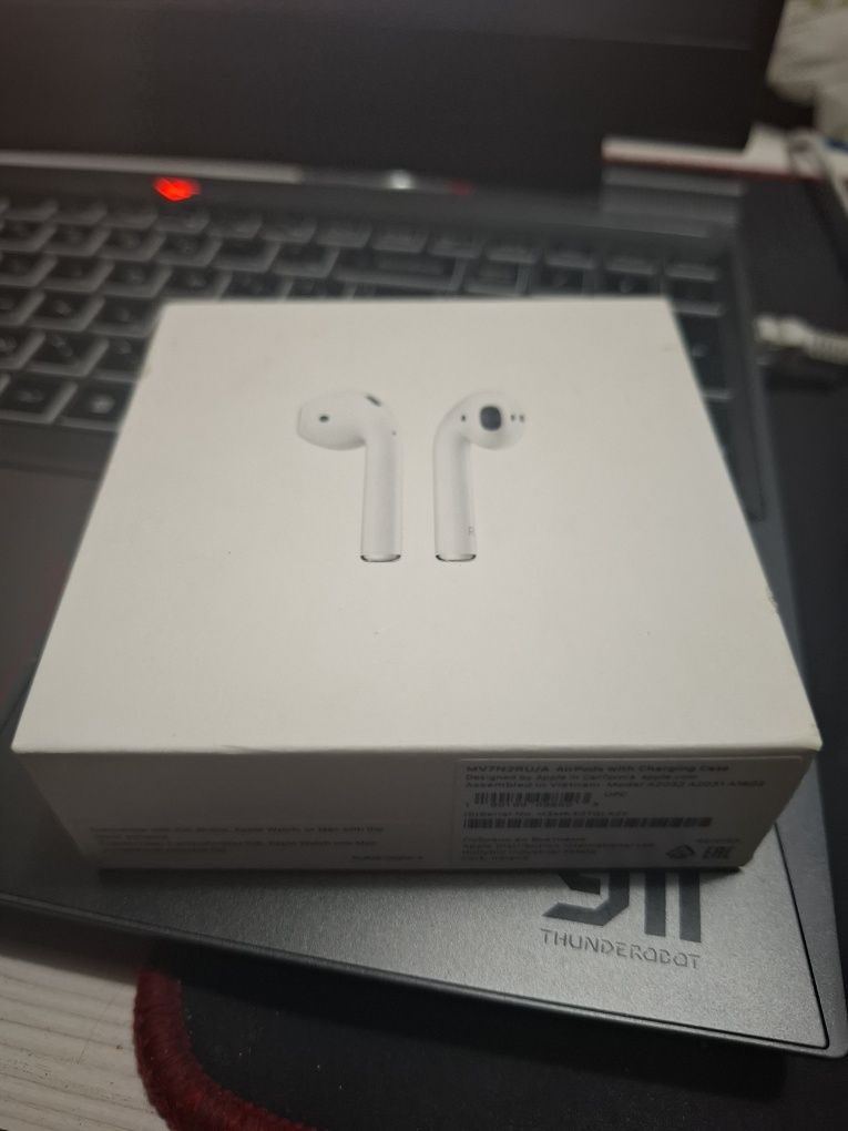 airpods 2 в хорошем состоянии без кейса