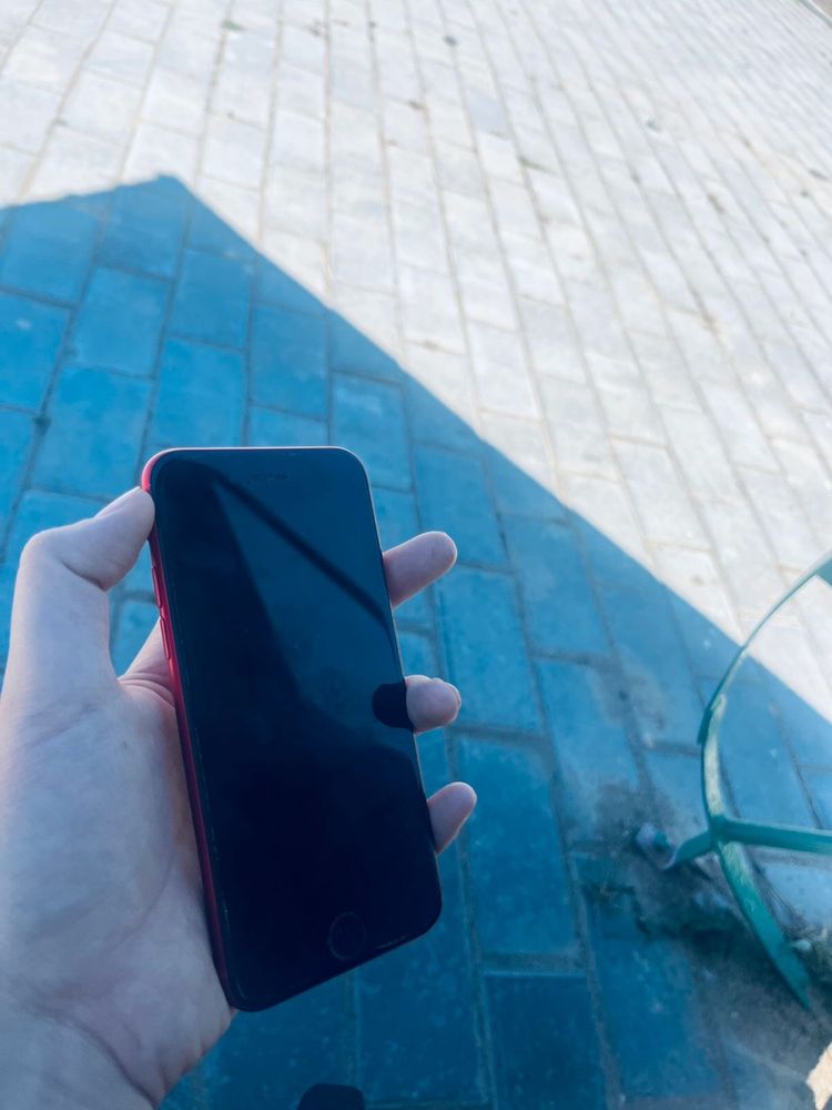 Iphone SE (2022) 64gb  ios 18.5