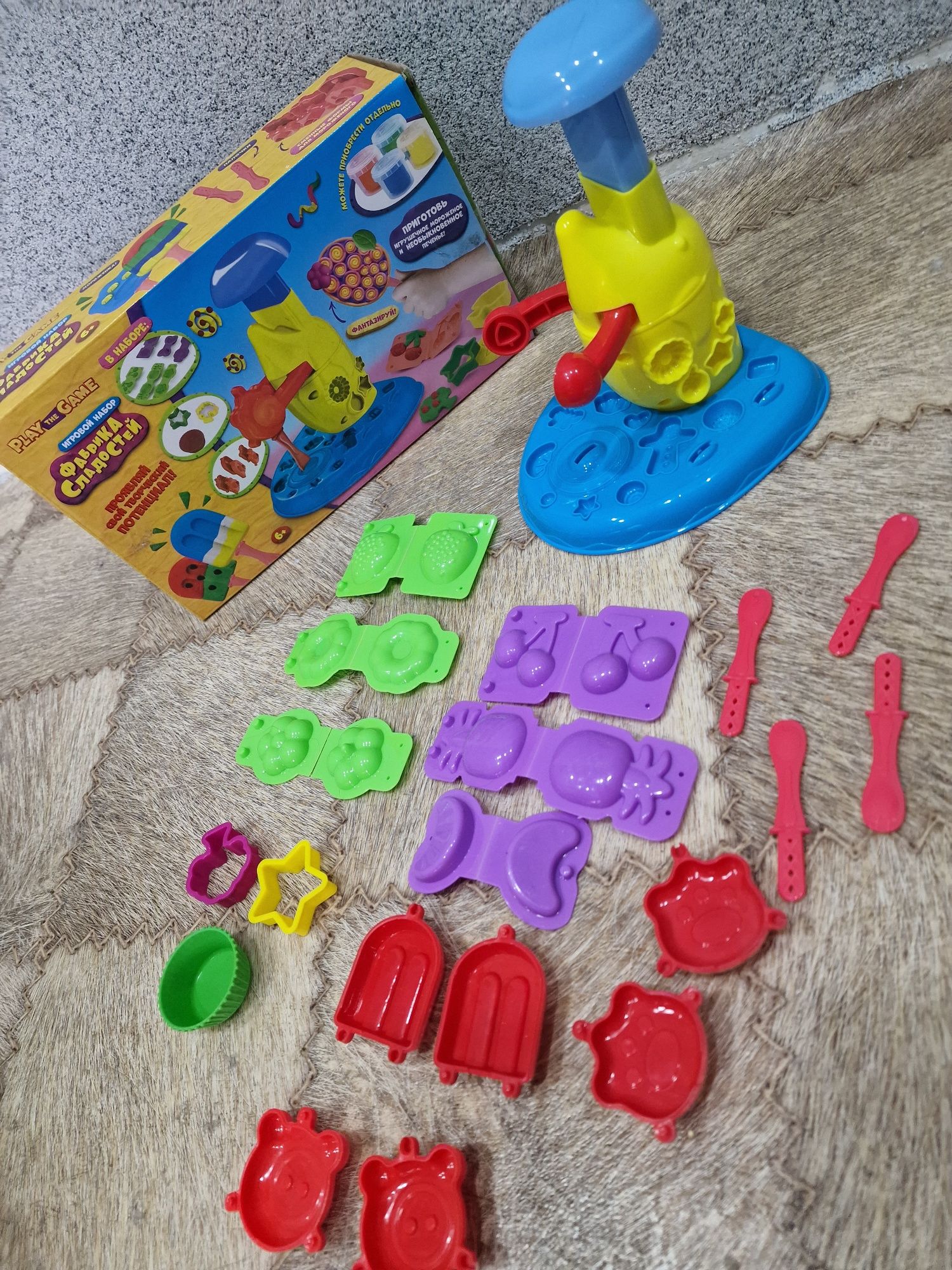 Игровой набор "Фабрика сладостей"